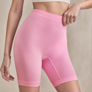 Short de sécurité sans couture rose à taille haute et texture côtelée pour femmes
