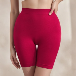 Short de sécurité sans couture à taille haute pour femmes en rouge athlétique