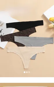 Set di perizomi in seta di ghiaccio senza cuciture con stampa leopardata e colori