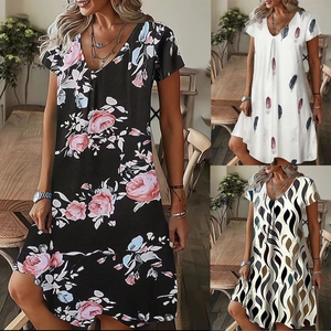 Abito estivo da donna con scollo a V, maniche corte e diverse stampe floreali