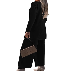 Ensemble trois pièces noir pour femme avec gilet manches longues, haut et pantalon large