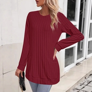 Burgundy long sleeve ribbed knit tunic with side pockets for autumn and winter casual wear