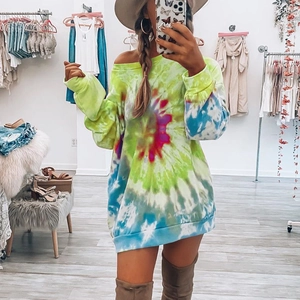 Robe sweat-shirt oversize tie-dye vibrante avec motifs en spirale vert fluo