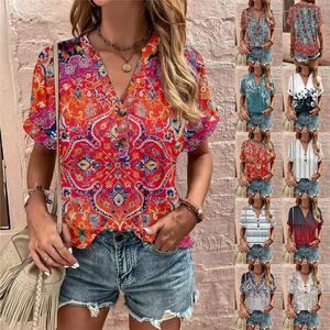 T-Shirt Femme Boho Col en V Manches Courtes Imprimé Ethnique Décor de Boutons Haut d'Été Décontracté Ample