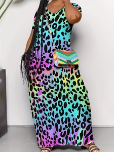 Fashionable colorful leopard print maxi dress with V-neck and pockets for women