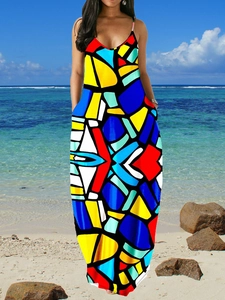 Colorful geometric print maxi dress with V-neck and pockets for summer beach vacations