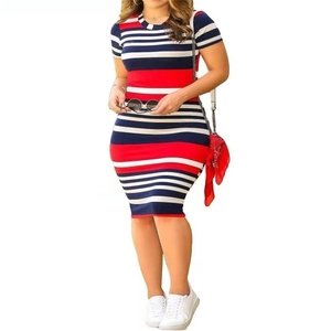 Robe ajustée pour femme avec motif classique à rayures horizontales rouge blanc bleu
