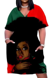Detail of V-neck plus size dress with artistic portrait print and side pockets
