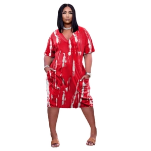Short sleeve V-neck red and white tie-dye dress with pockets and loose fit
