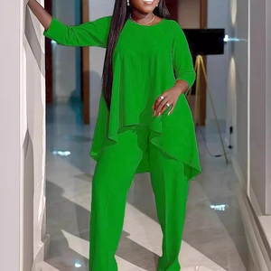 Ensemble chic deux pièces pour femme avec haut à manches longues et pantalon droit vert herbe