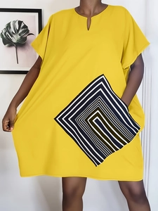 Women's Plus Size Fashion Loose Dress Short Sleeve V Neck Geometric Rhombus Pattern Casual A-Line Dress With Pockets