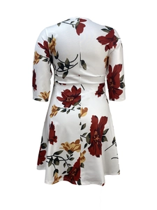 Robe cintrée à fleurs rouges et jaunes pour femme avec manches trois-quarts