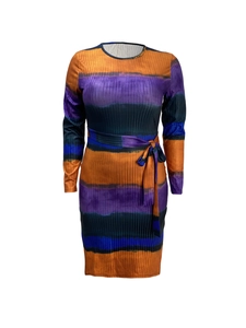 Detail of long-sleeved knee-length dress featuring tie-dye pattern and ribbed texture fabric