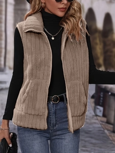 Damen Sherpa-Weste in Khaki mit Stehkragen und gesteppter Textur für den Herbst