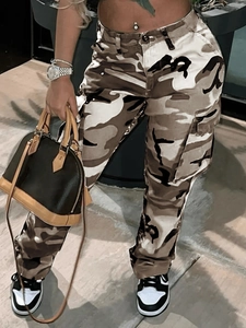 Women street style camouflage cargo pants with multiple side pockets and high waist fit