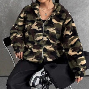 Women's camouflage fleece hooded cardigan with zipper, loose fit streetwear jacket style