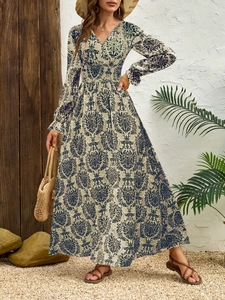 Vintage Floral Print V Neck Long Sleeve Maxi Dress Boho High Waist A-Line Long Dress For Women Autumn Vacation Outfit