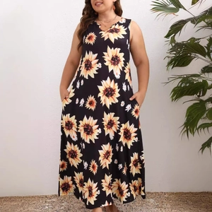 Women's plus size sleeveless sunflower print maxi dress with convenient side pockets