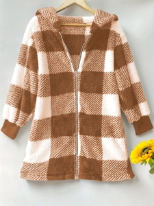 Detail of checkered plush hooded jacket with thick faux fur and ribbed cuffs
