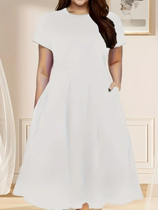 White short sleeve A-line casual dress with round neck and side pockets for women