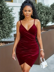 Women Sexy Velvet Ruched Bodycon Dress V Neck Spaghetti Strap Backless Asymmetric Hem Party Evening Dress Slim Fit Cocktail
