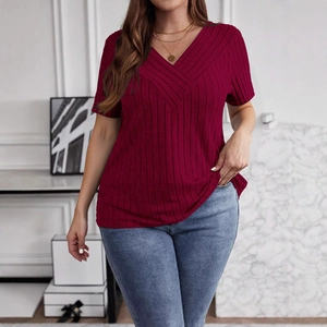 Top granate de punto acanalado para mujer con manga corta y diseño de cuello en V
