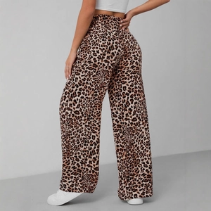 Women leopard print high waisted wide leg trousers with loose fit for casual style