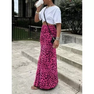 Elegant high-waist long skirt with vibrant pink leopard print pattern for women