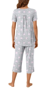 Vue de dos d'un ensemble pyjama gris avec motifs étoiles roses et dos à plis plats