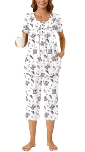 Détails du pyjama à manches courtes avec imprimé koala et décolleté à boutons pour femme