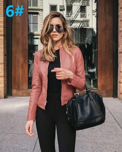 Schicke schmal geschnittene Kunstlederjacke in Rosé mit Stehkragen und Reißverschluss