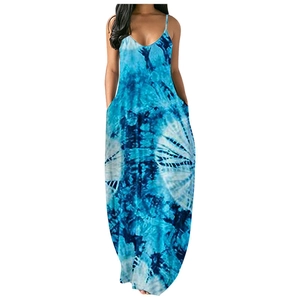 Sommerliches Maxikleid mit blau-weißem Batikmuster, verstellbaren Trägern und Seitentaschen