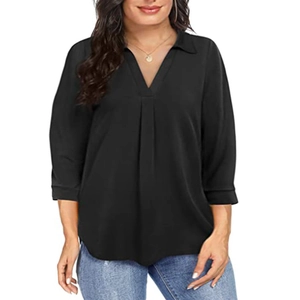 Elegante camicetta in chiffon nero con scollo a V, pieghe e maniche a tre quarti