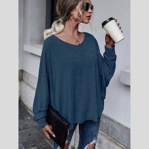Haut décontracté à manches longues en tricot bleu marine avec col en V et coupe ample