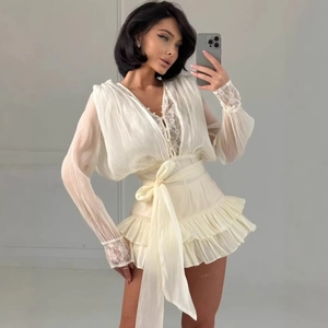 Abito Mini in Chiffon con Scollo a V e Patchwork in Pizzo per Donna Elegante a Maniche Lunghe con Orlo a Volant e Vita con Fiocco