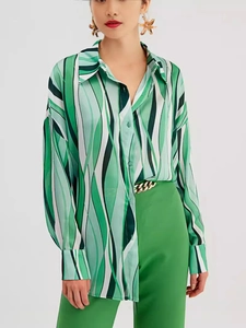 Elegante camicia da donna a maniche lunghe con stampa a righe verdi in tessuto chiffon