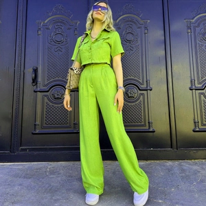 Ensemble deux pièces femme vert citron avec chemise boutonnée et pantalon large fluide