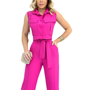 Ensemble chic rose fuchsia pour femme avec haut sans manches et pantalon large taille haute