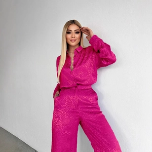 Ensemble deux pièces rose fuchsia pour femme avec chemise et pantalon large