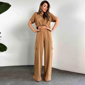 Ensemble cargo kaki 2 pièces pour femme avec top court manches courtes et pantalon large