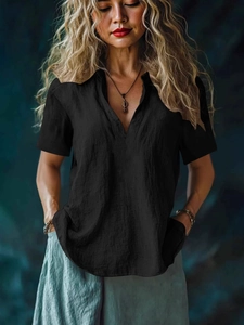 T-shirt noir femme col en V en coton lin avec tissu texturé et manches volantées