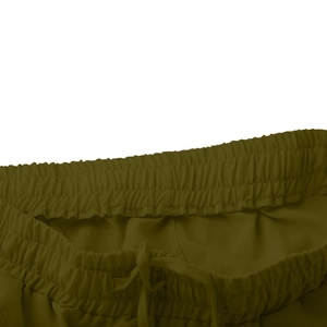 Vue détaillée de la taille élastique avec cordon sur le pantalon décontracté vert olive
