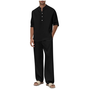 Ensemble décontracté deux pièces pour hommes avec chemise Henley noire et pantalon