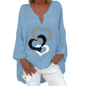 Camicia blu a maniche lunghe con scollo a V e stampa a cuori in cotone e lino da donna