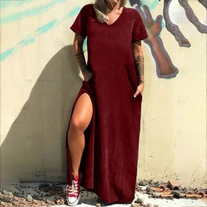 Women's casual V-neck short sleeve maxi dress in burgundy with side slit and pockets