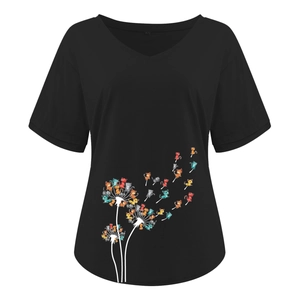 Detail of V-neck collar and creative cat dandelion print on black short sleeve t-shirt
