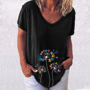 Detail of colorful dandelion print with paw patterns on women V-neck black short sleeve T-shirt