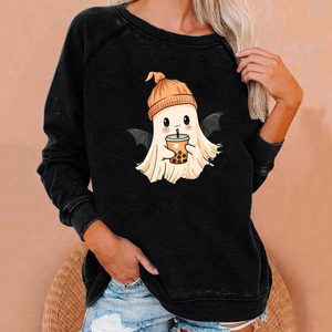 Close-up of Halloween ghost with bubble tea print on black long-sleeve casual sweatshirt