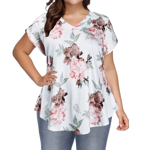 Women's V-neck loose floral T-shirt with pink peony print and petal short sleeves