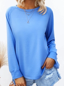 Elegant light blue long sleeve t-shirt with raglan sleeves and round neck for women